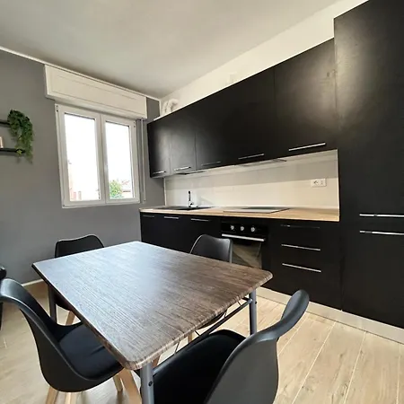 Casa Malpensa 66 *